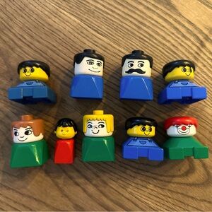 Nine (9) vintage Duplo people (including one first version!!!)